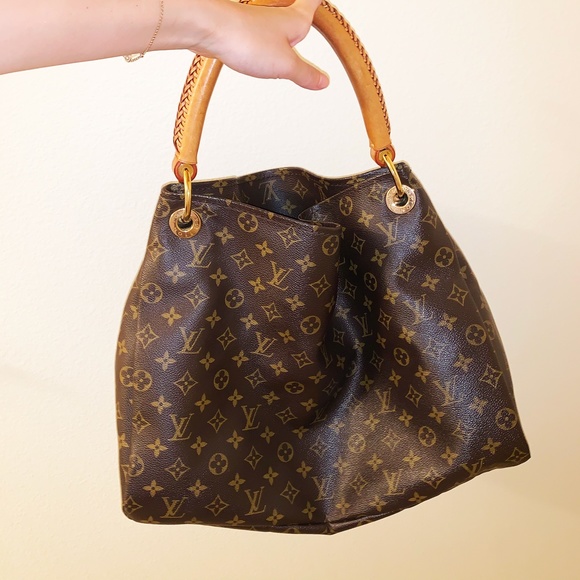 Louis Vuitton Artsy MM Monogram Bag - Picture 4 of 12
